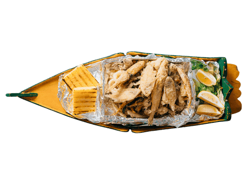Na Barca de Fritto! - il caratteristico fritto misto di pesce servito nella barca di legno