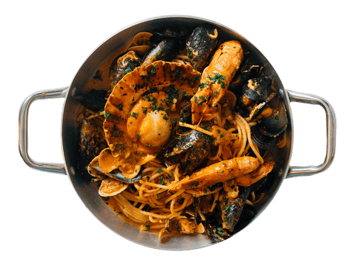 Scoglio 1953, spaghetti con frutti di mare serviti nella padella di cottura di Ponte Molo